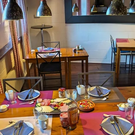 Am Schwatten Berg Bed & Breakfast Heek