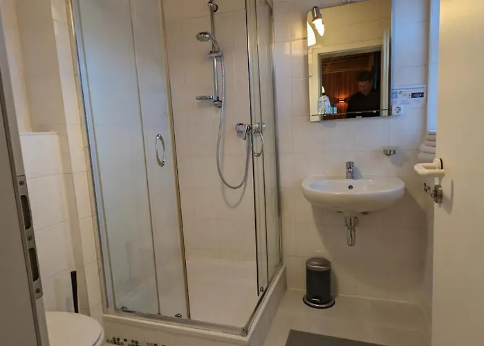 Am Schwatten Berg Bed & Breakfast Heek